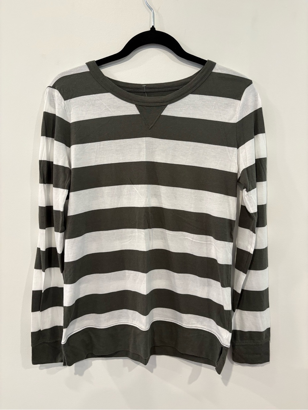 GAP Long-Sleeve Stripe Crewneck Shirt - Olive & White